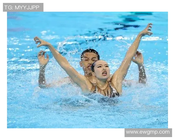 花样游泳团体赛评分标准解析与评判细则探讨