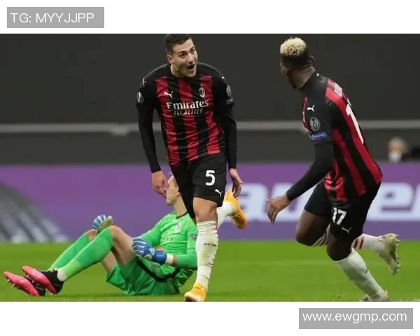 意甲球队AC米兰宣布签下前锋,刷新队史最高转会纪录